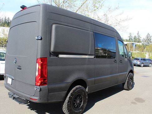 Used 2020 Mercedes-Benz Sprinter 2500 w/ Driver Convenience Package image 6