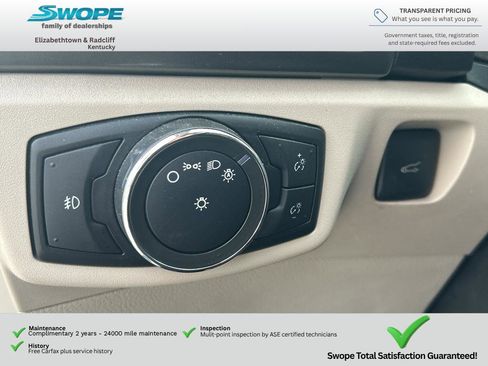 Used 2017 Ford Fusion SE FWD image 13