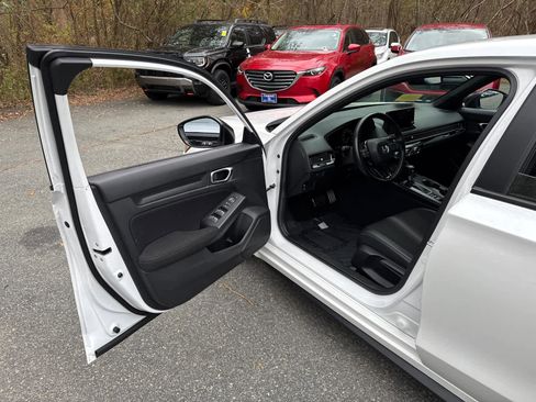 Used 2024 Honda Civic Sport image 12