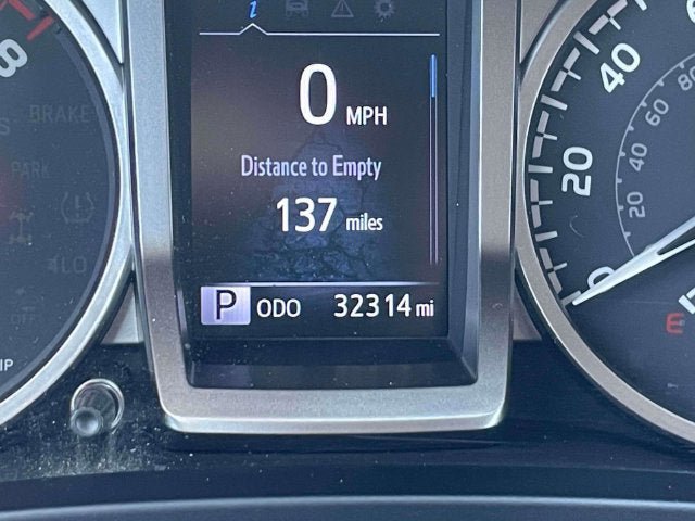 Certified 2023 Toyota Tacoma SR5 AWD/4WD image 29