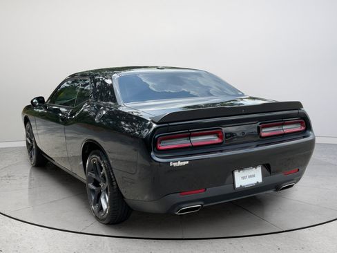 Used 2020 Dodge Challenger SXT w/ Blacktop Package RWD image 9