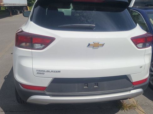 Used 2026 Chevrolet TrailBlazer LT AWD/4WD image 7