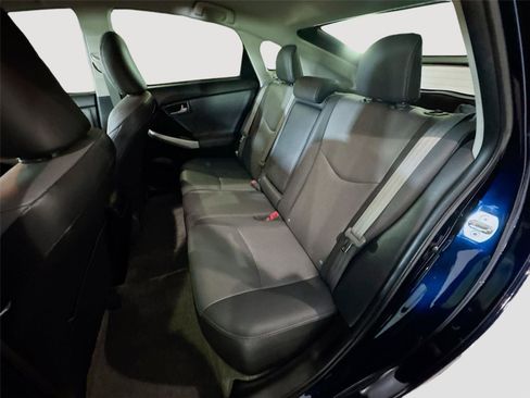 Used 2014 Toyota Prius Four FWD image 15
