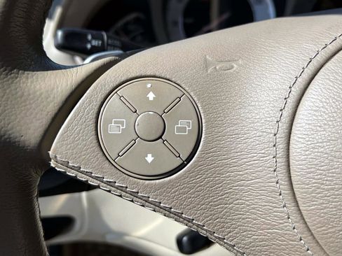Used 2009 Mercedes-Benz SL 550 image 21