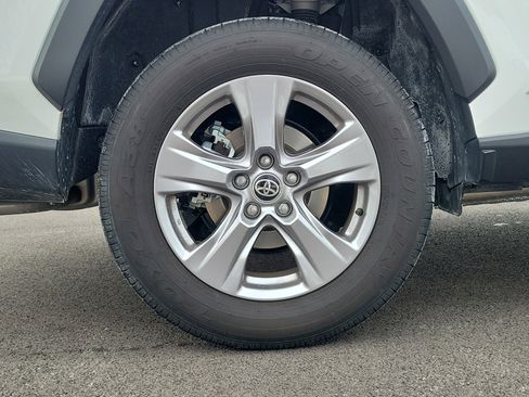 Used 2023 Toyota RAV4 LE image 5