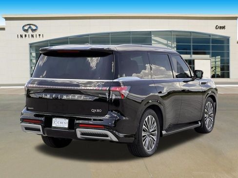 New 2027 INFINITI QX80 Luxe RWD image 3