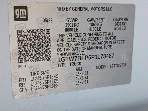 Used 2023 GMC Savana 2500 Extended RWD image 20