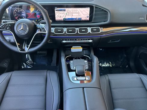 New 2025 Mercedes-Benz GLS 450 4MATIC image 12