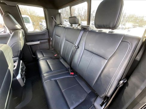 Used 2022 Ford F250 Lariat w/ Chrome Package image 14