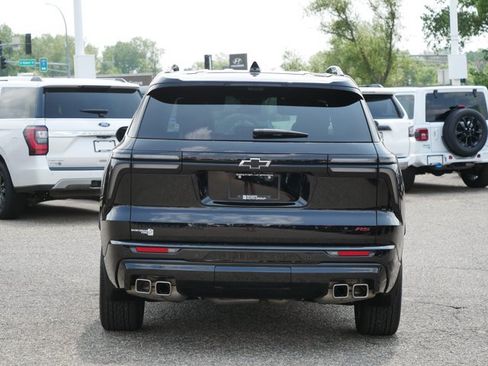Used 2025 Chevrolet Traverse RS w/ LPO, Floor Liner Package AWD/4WD image 4