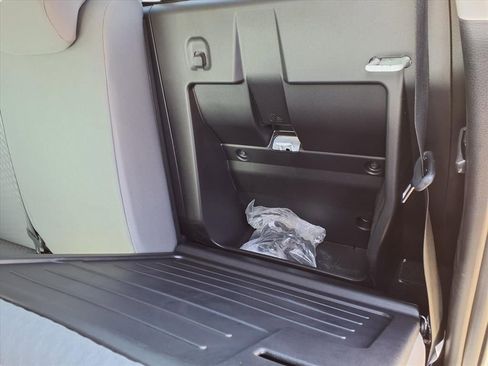 Used 2023 Toyota Tacoma SR image 27