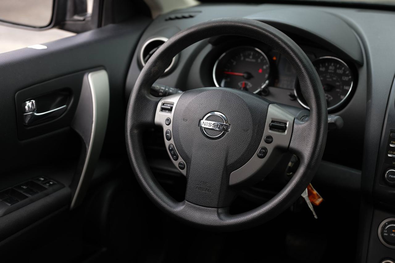 Used 2013 Nissan Rogue S w/ Special Edition Pkg AWD/4WD image 29