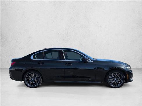 Used 2025 BMW 330i 330i w/ Premium Package image 4