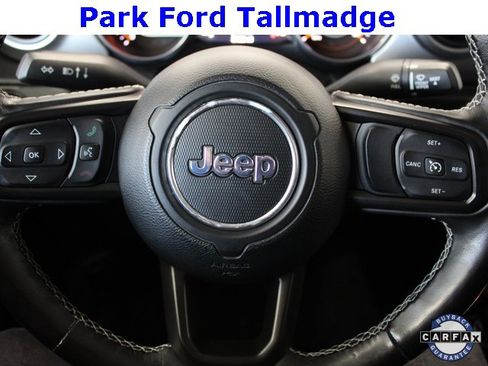 Used 2021 Jeep Gladiator Sport image 13