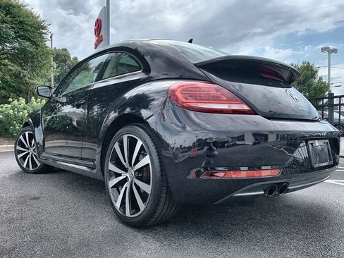 Used 2018 Volkswagen Beetle 2.0T SE FWD image 6