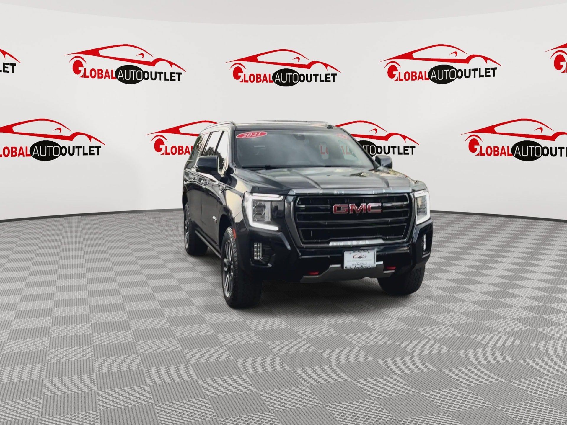 Used 2021 GMC Yukon XL AT4 w/ AT4 Premium Package AWD/4WD image 3