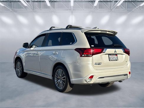 Used 2020 Mitsubishi Outlander SEL image 4