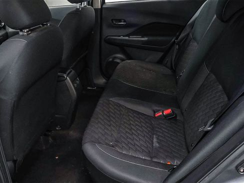 Used 2023 Nissan Kicks SV image 17