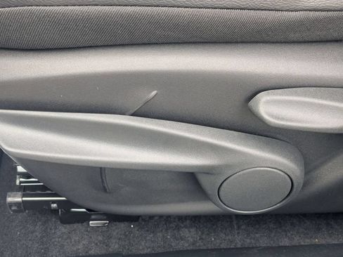 New 2026 Jeep Compass Latitude AWD/4WD image 16