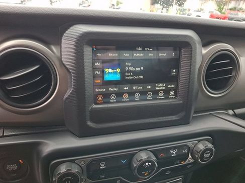 Used 2022 Jeep Wrangler Unlimited Sport AWD/4WD image 18