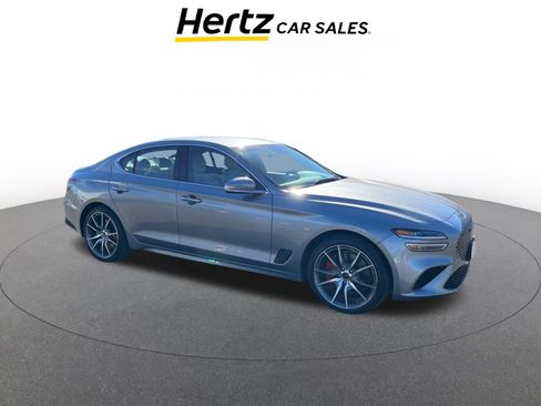 Used 2025 Genesis G70 2.5T image 1