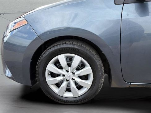 Used 2016 Toyota Corolla LE FWD image 29