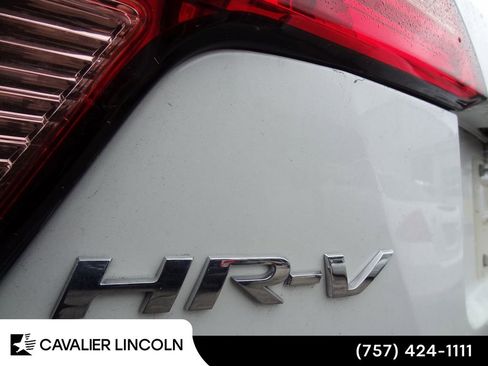 Used 2016 Honda HR-V LX image 6