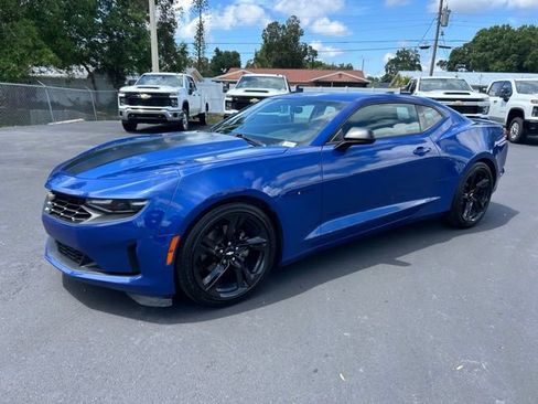 Used 2019 Chevrolet Camaro LT w/ Black Appearance Package RWD image 3