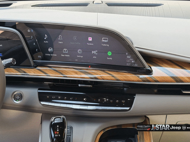 Used 2024 Cadillac Escalade ESV Sport Platinum w/ LPO, ONYX Package AWD/4WD image 15