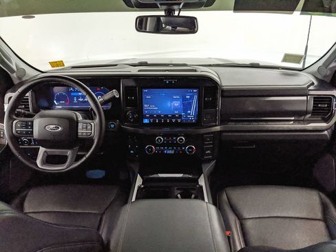Certified 2025 Ford F350 Lariat w/ Lariat Ultimate Package AWD/4WD image 7