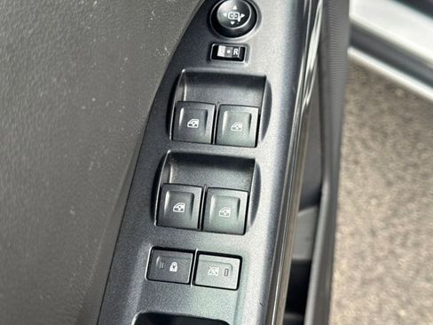 Used 2017 GMC Canyon SLE w/ All Terrain Package image 27