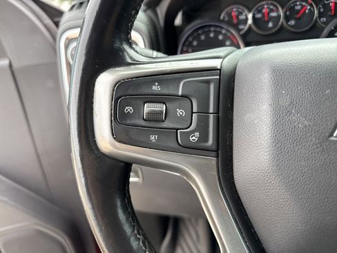 Used 2021 Chevrolet Silverado 1500 LT AWD/4WD image 16