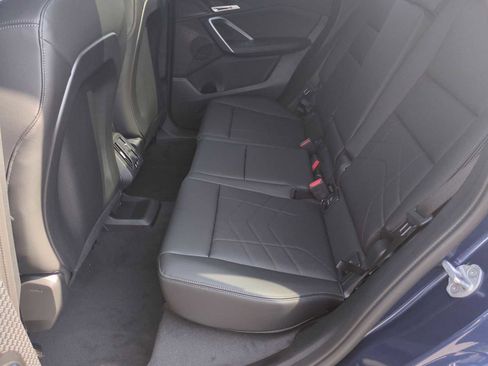 Used 2025 BMW X1 xDrive28i w/ Technology Package image 19