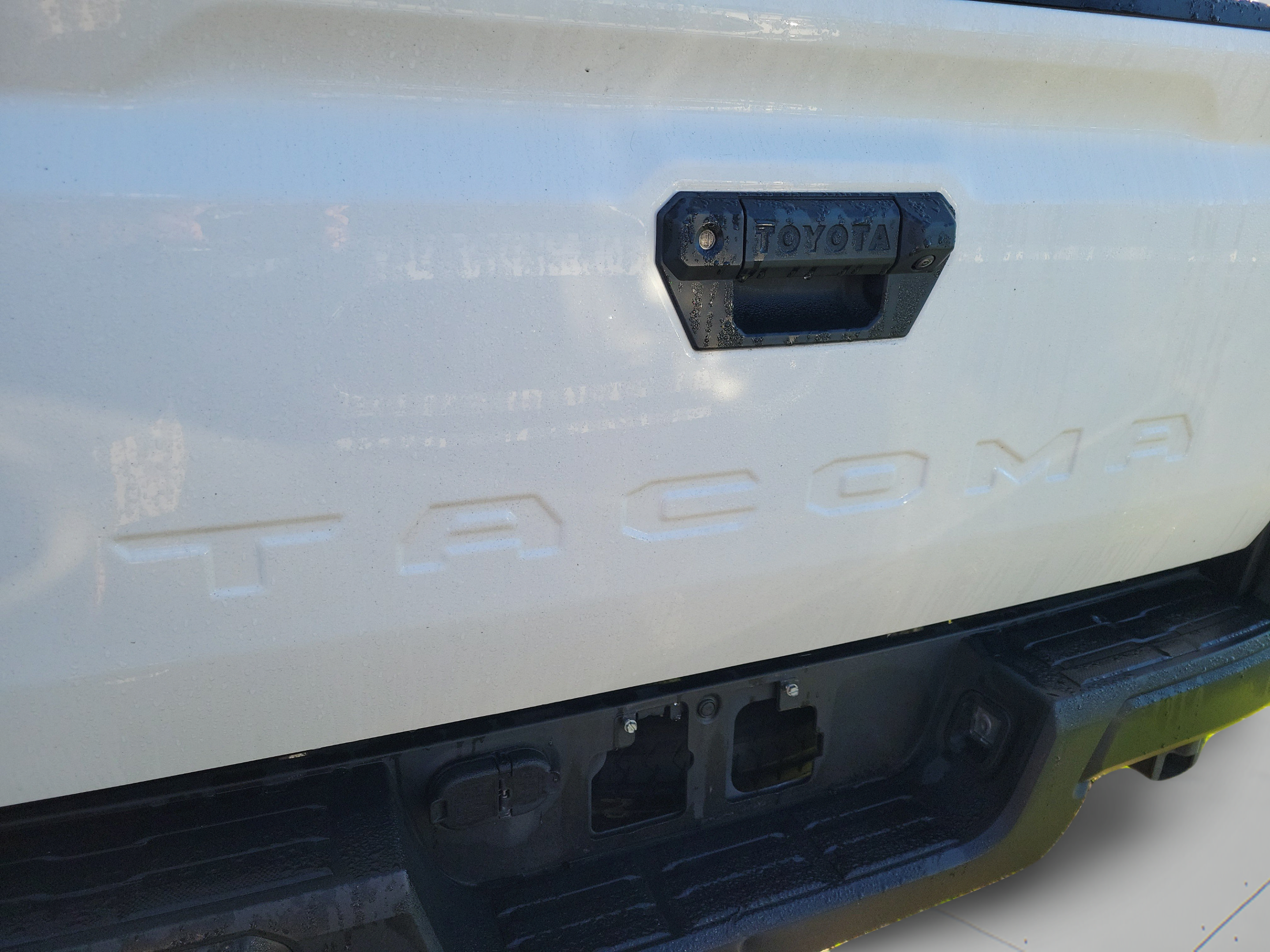 Used 2024 Toyota Tacoma SR RWD image 30