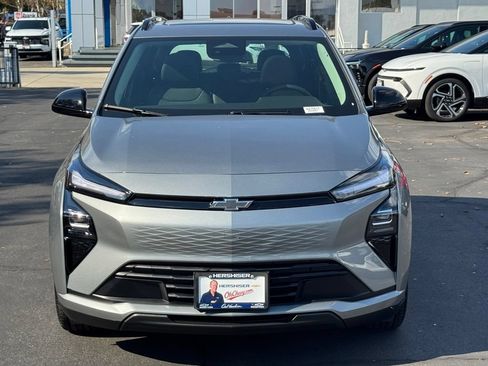 New 2027 Chevrolet Bolt LT w/ Comfort Package FWD image 2