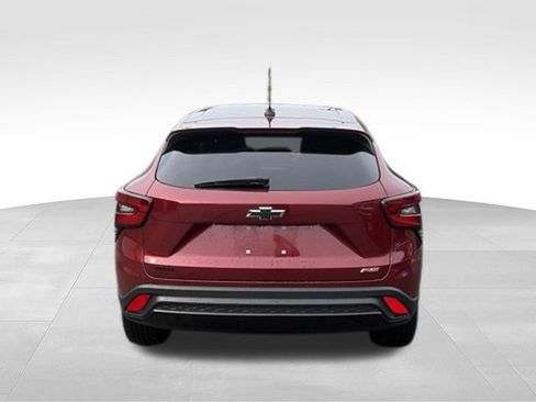 Used 2024 Chevrolet Trax RS w/ Driver Confidence Package FWD image 4