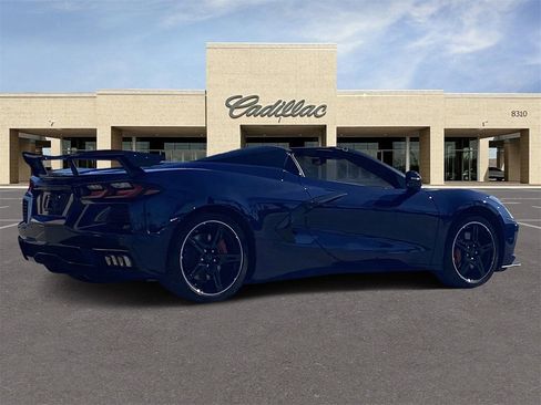 Used 2025 Chevrolet Corvette Stingray Premium Conv w/ Z51 Performance Package image 5