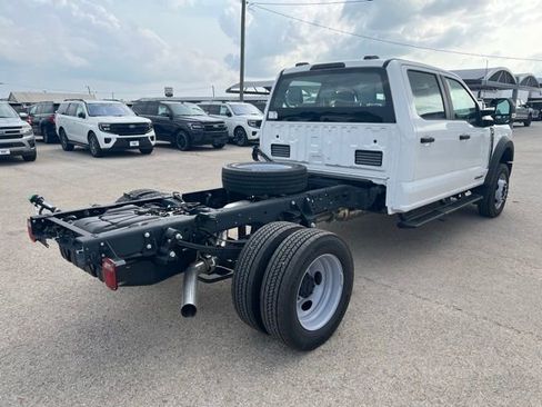 New 2025 Ford F550 4x4 Crew Cab Super Duty image 8
