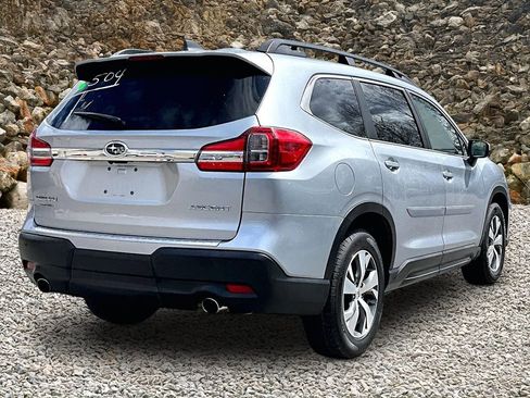 Used 2022 Subaru Ascent Premium w/ Convenience Package image 2
