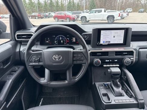 Used 2024 Toyota Tacoma SR image 16