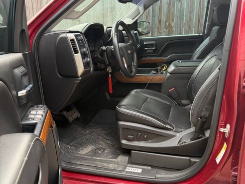 Used 2018 Chevrolet Silverado 1500 High Country image 8