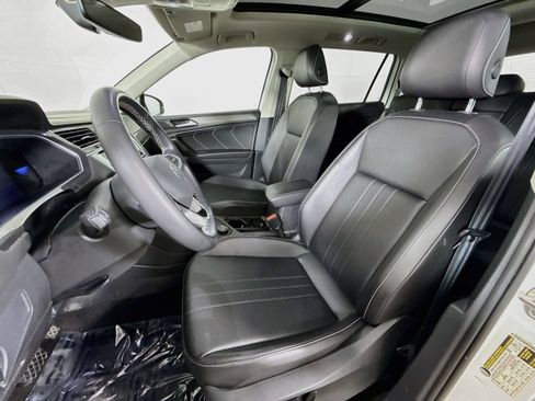 Certified 2022 Volkswagen Tiguan SE AWD/4WD image 5