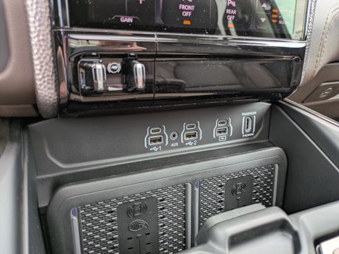 New 2025 RAM 1500 Limited image 20