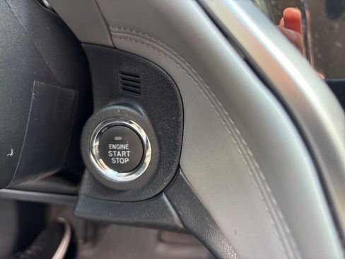 Used 2021 Subaru Outback Limited image 17