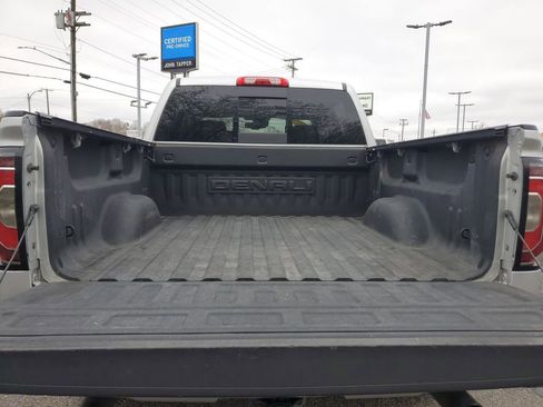 Used 2018 GMC Sierra 1500 Denali w/ Denali Ultimate Package AWD/4WD image 8