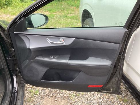 Used 2024 Kia Forte LX FWD image 7