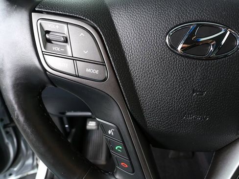 Used 2017 Hyundai Santa Fe Limited image 13