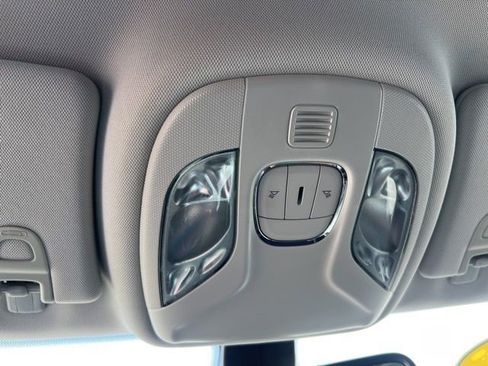 Used 2018 Jeep Compass Latitude w/ Popular Equipment Group image 39