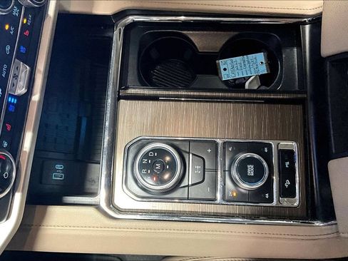 Used 2023 Ford Expedition Max Limited AWD/4WD image 16