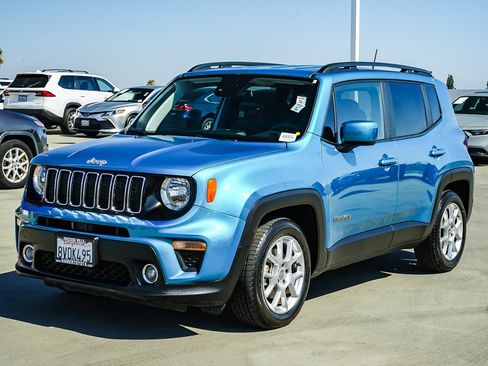 Used 2021 Jeep Renegade Latitude FWD image 3